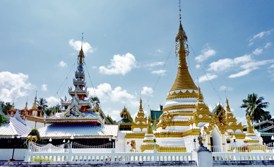 un temple le plus sacré à Mae Hong Son