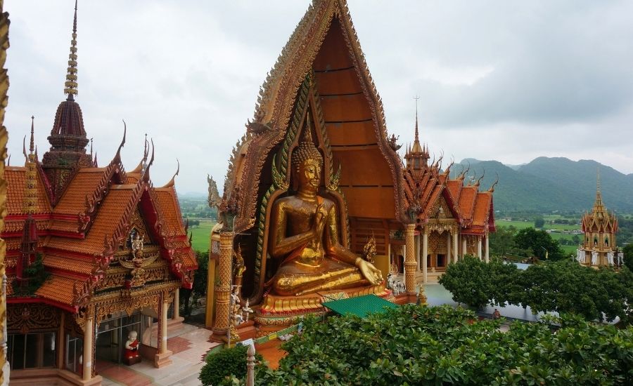 Wat Tham Sua à Krabi, temple bouddhiste dans les montagnes