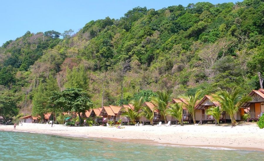 plage hat sai khao