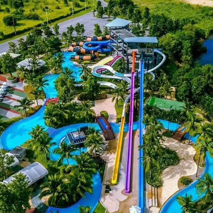 parc-aquatique-Black-Mountain