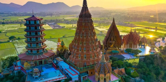 Jour 9 : Bangkok – Marché flottant - Kanchanaburi (B)