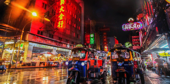 Jour 3 : Bangkok - Excursion à vélo en demi-journée (B/L/-)
