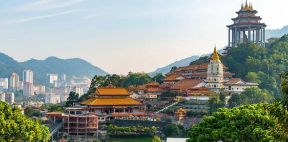 Jour 9 : Cameron Highlands – George Town (B)