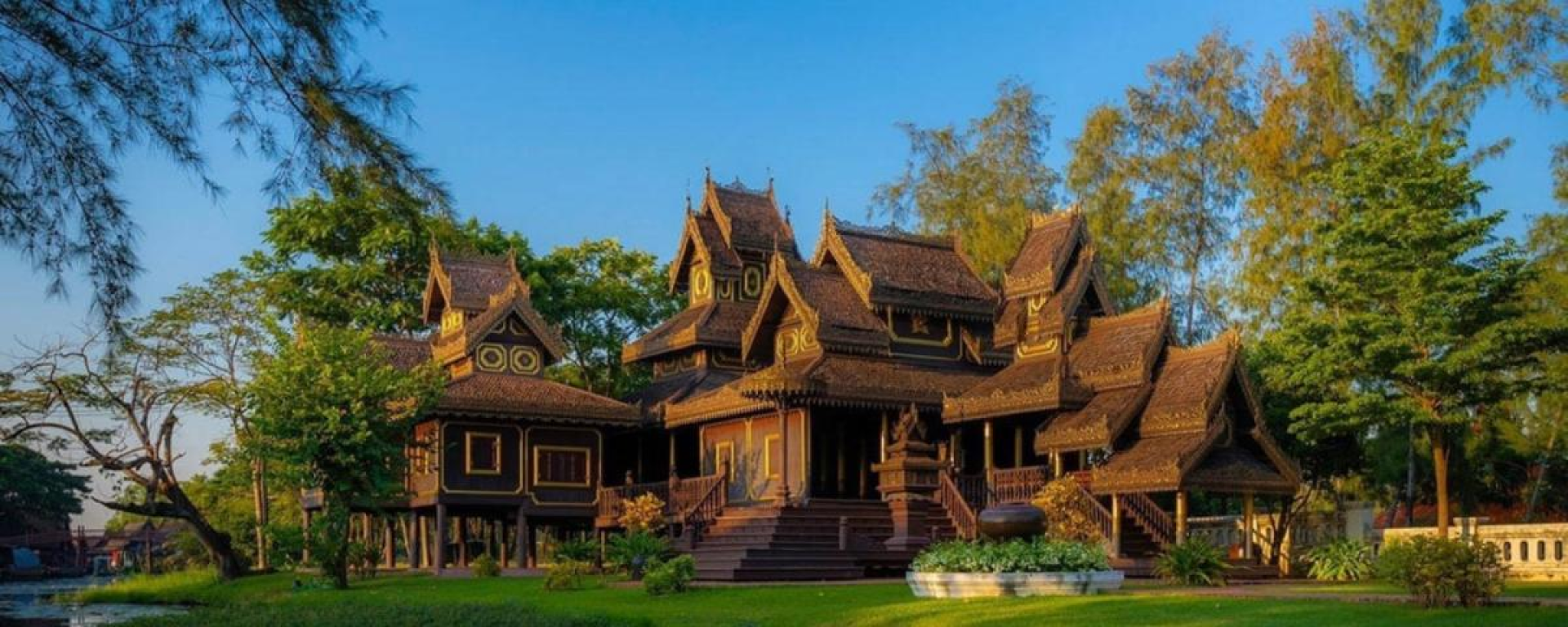 Wat Chong Kham, Phra Aram Luang