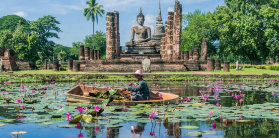 Jour 7 : Ayutthaya – Lopburi – Sukhothai (B)