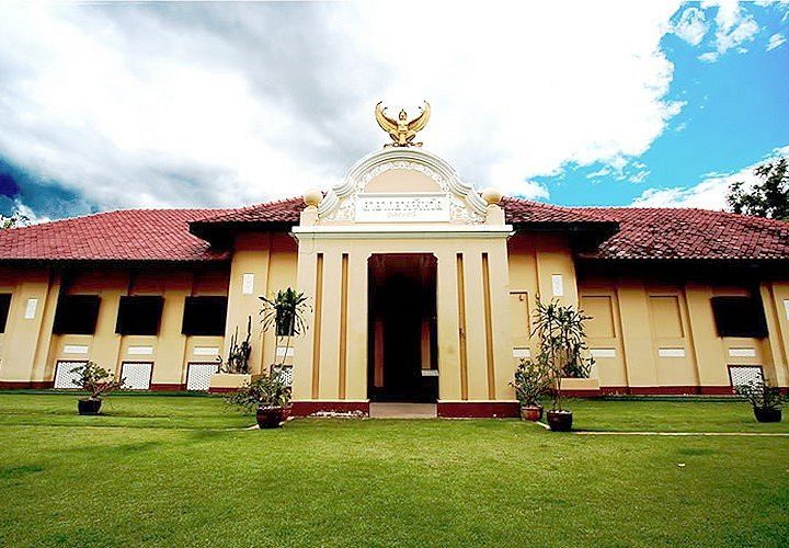 musee-national-dUbon-Ratchathani