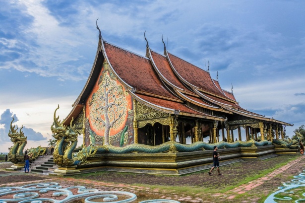 wat-sirintornwararam-wat-phu-prao-1