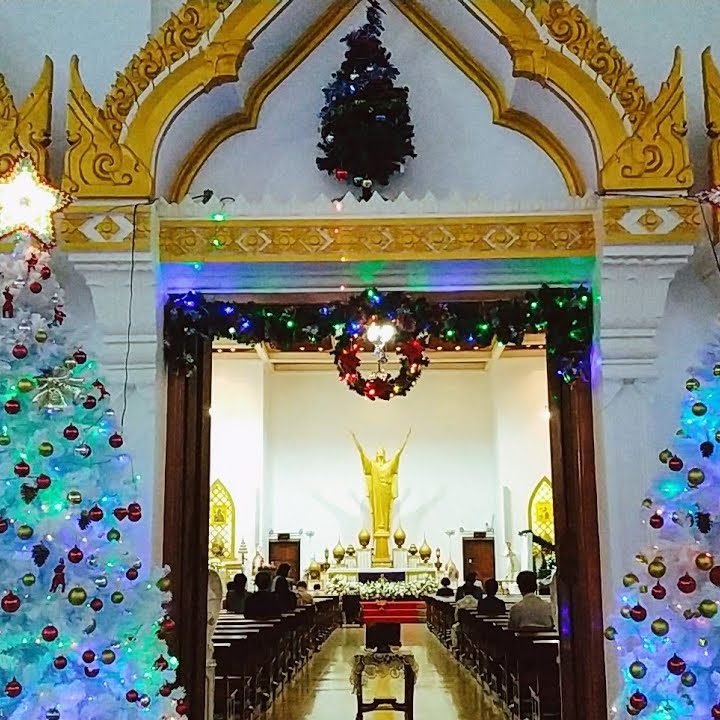 Noel-a-Bangkok-Holy-Redeemer-Church