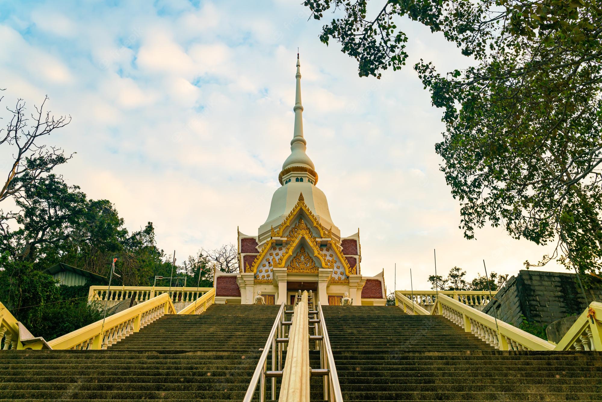 Wat-Khao-Takiap